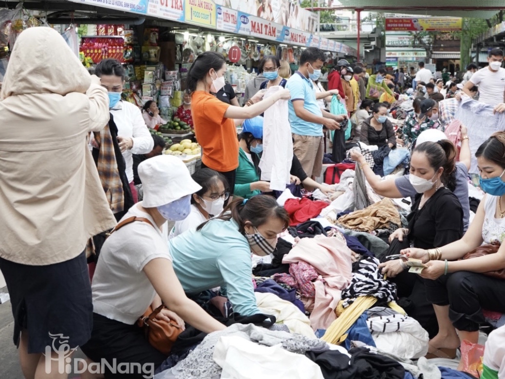 Khu đồ si chợ Cồn luôn đông đúc